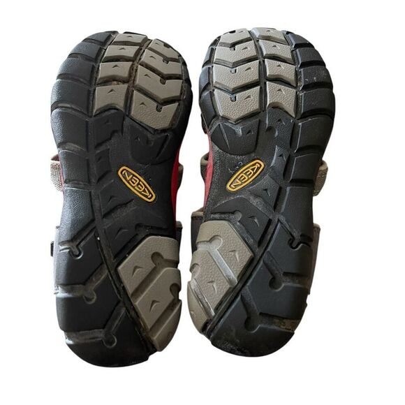 KEEN Womens Gray Red Waterproof Round Toe Flat Outdoor Sandals Size 7 - Picture 6 of 10